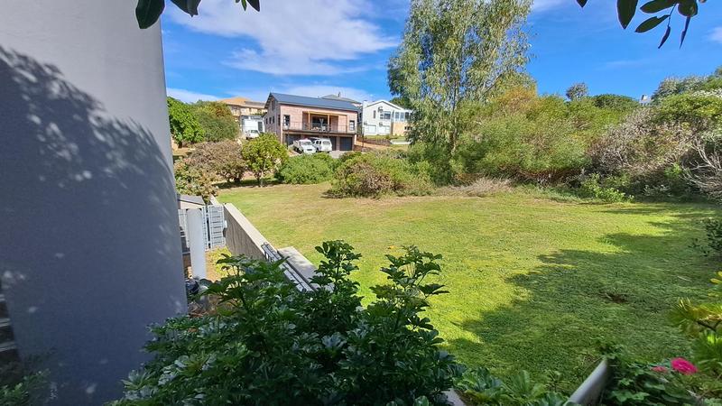 5 Bedroom Property for Sale in Stilbaai Wes Western Cape